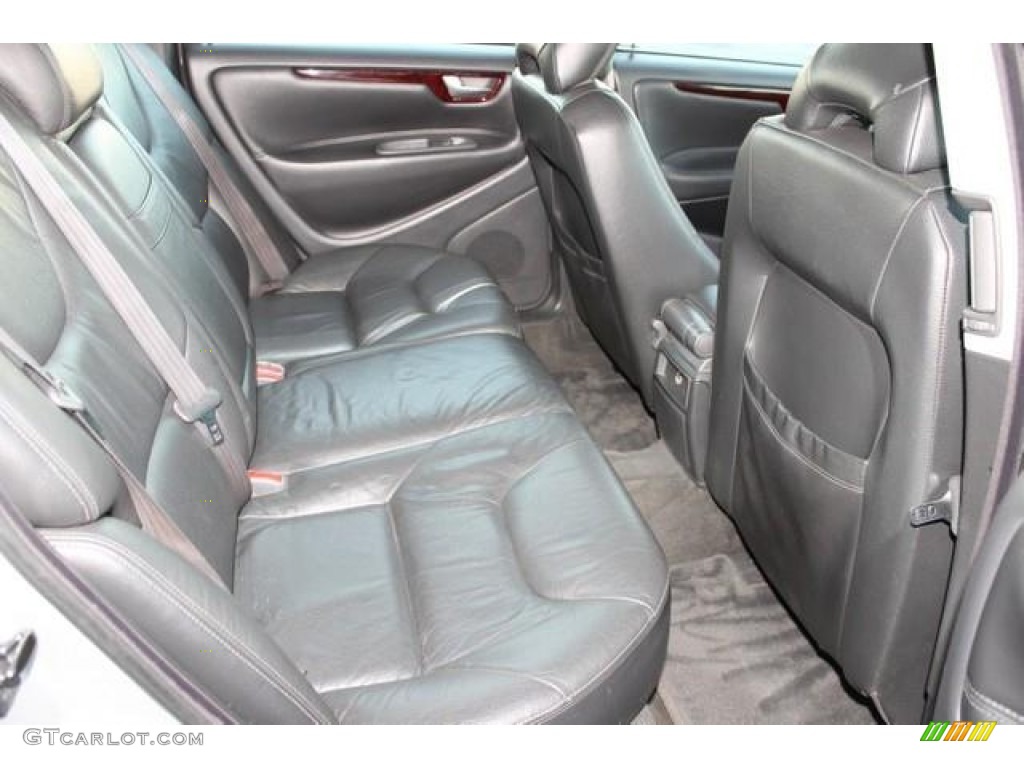 2003 V70 2.4T - Mystic Silver Metallic / Graphite photo #17