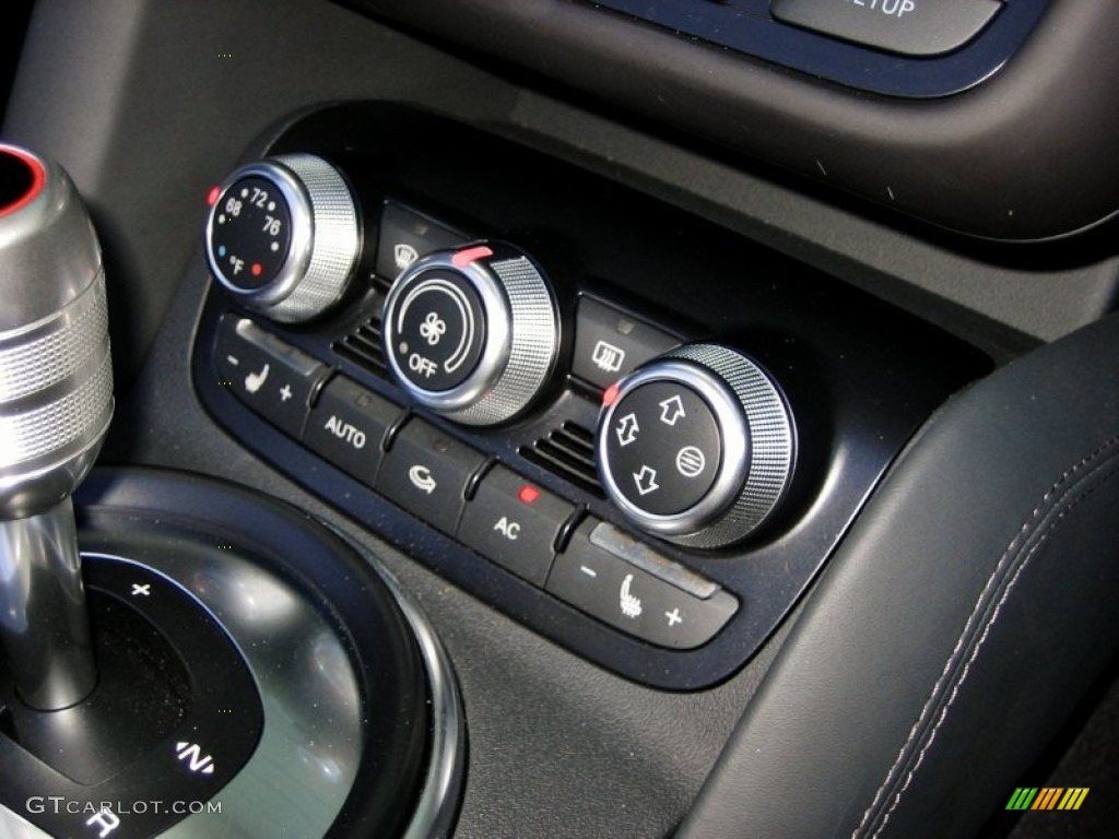 2011 Audi R8 Spyder 5.2 FSI quattro Controls Photo #60329813