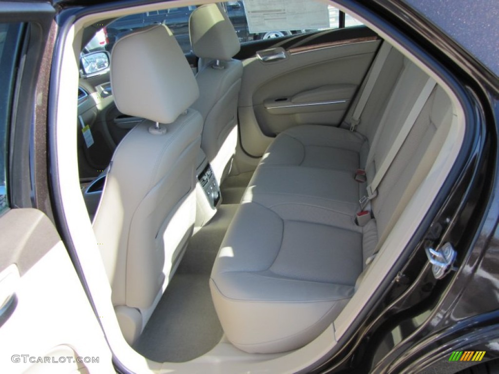 2012 300 C - Luxury Brown Pearl / Dark Frost Beige/Light Frost Beige photo #7