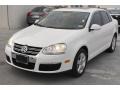 Candy White - Jetta SE Sedan Photo No. 3