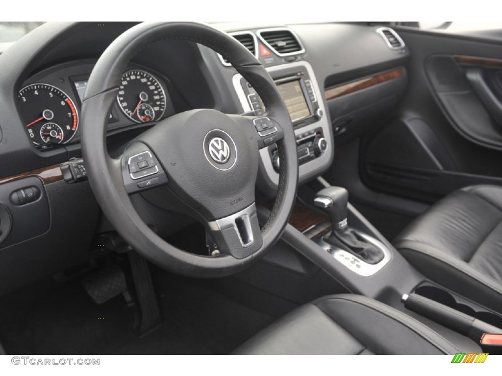 Titan Black Interior 2010 Volkswagen Eos Lux Photo #60335450