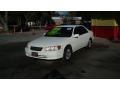 Super White - Camry LE Photo No. 7