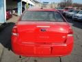 Vermillion Red - Focus SE Sedan Photo No. 7