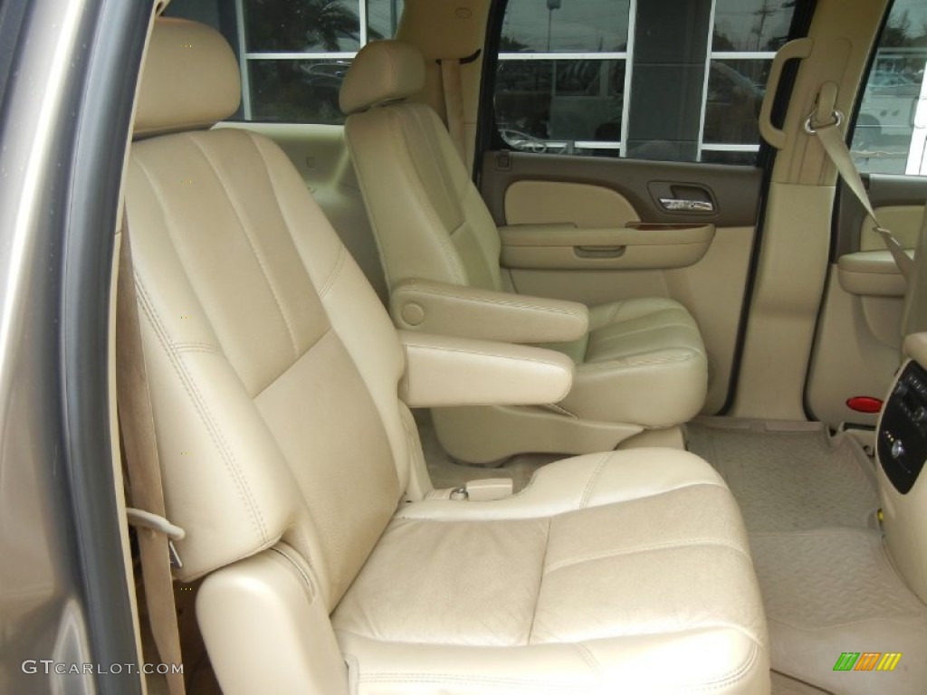 2007 GMC Yukon XL 2500 SLT 4x4 Rear Seat Photo #60339227