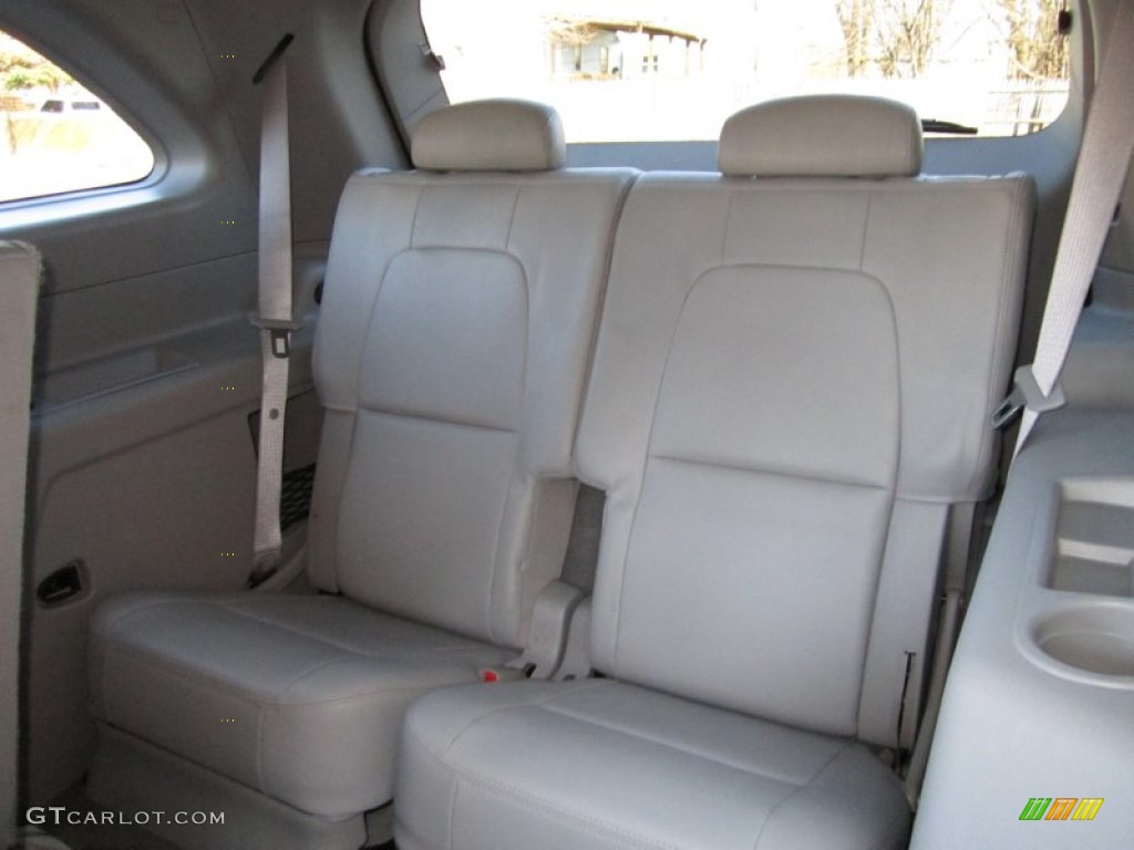 Grey Interior 2008 Suzuki XL7 Luxury AWD Photo #60339538