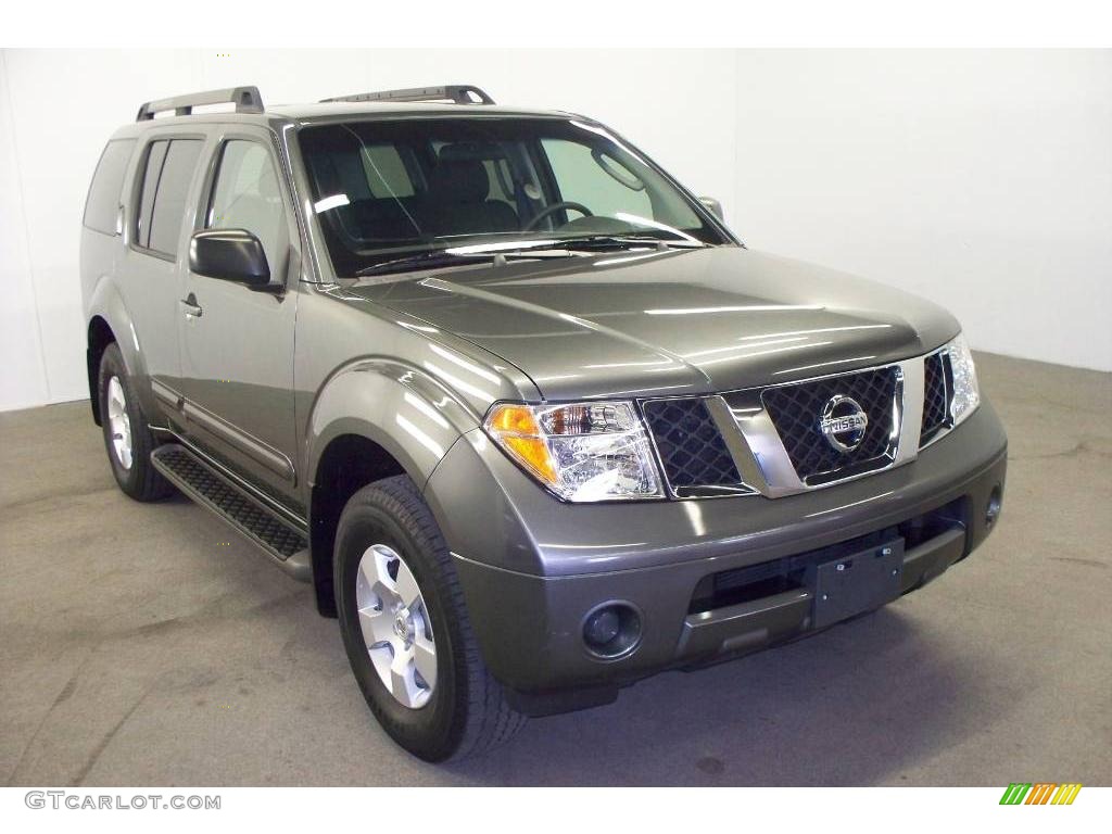 2005 Pathfinder XE 4x4 - Storm Gray Metallic / Graphite photo #1