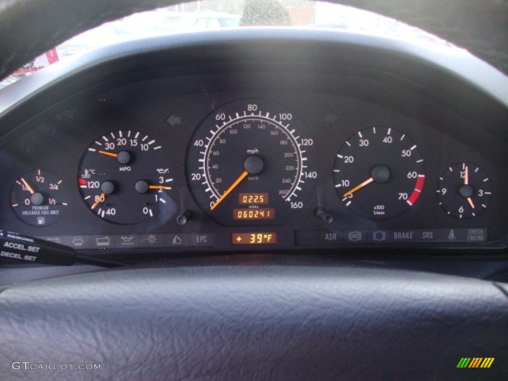1996 Mercedes-Benz SL 500 Roadster Gauges Photos