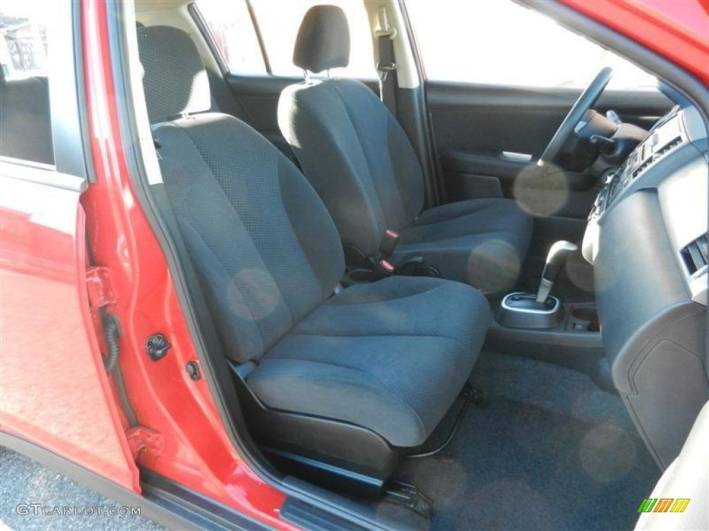 2012 Versa 1.8 S Hatchback - Red Alert / Charcoal photo #41