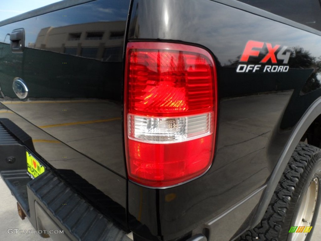 2004 F150 FX4 SuperCrew 4x4 - Black / Black/Medium Flint photo #20