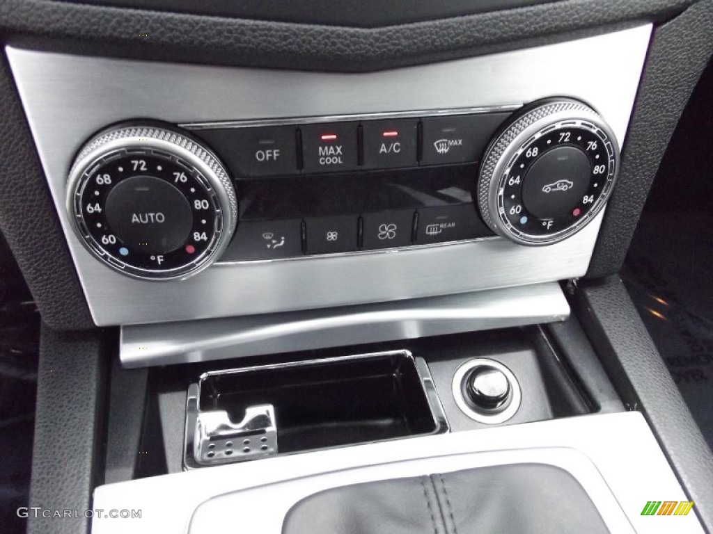 2009 Mercedes-Benz C 300 Sport Controls Photo #60355337