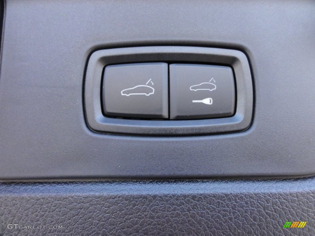 2012 Porsche Panamera Turbo Controls Photo #60359033