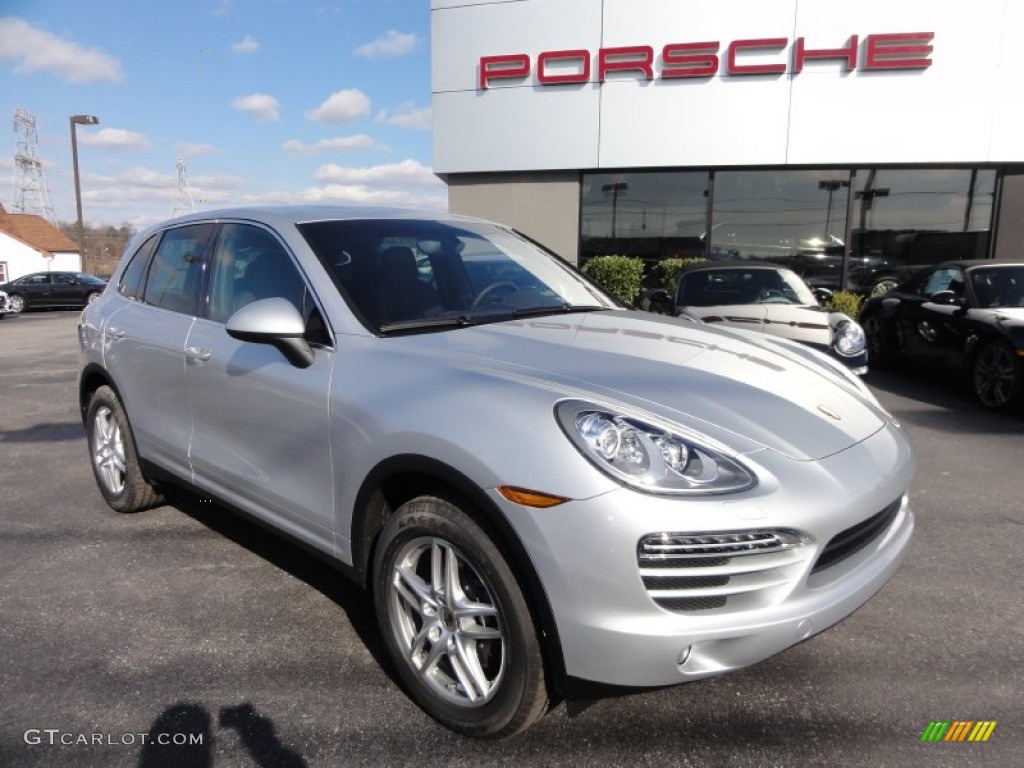 Classic Silver Metallic 2012 Porsche Cayenne Standard Cayenne Model Exterior Photo #60359178