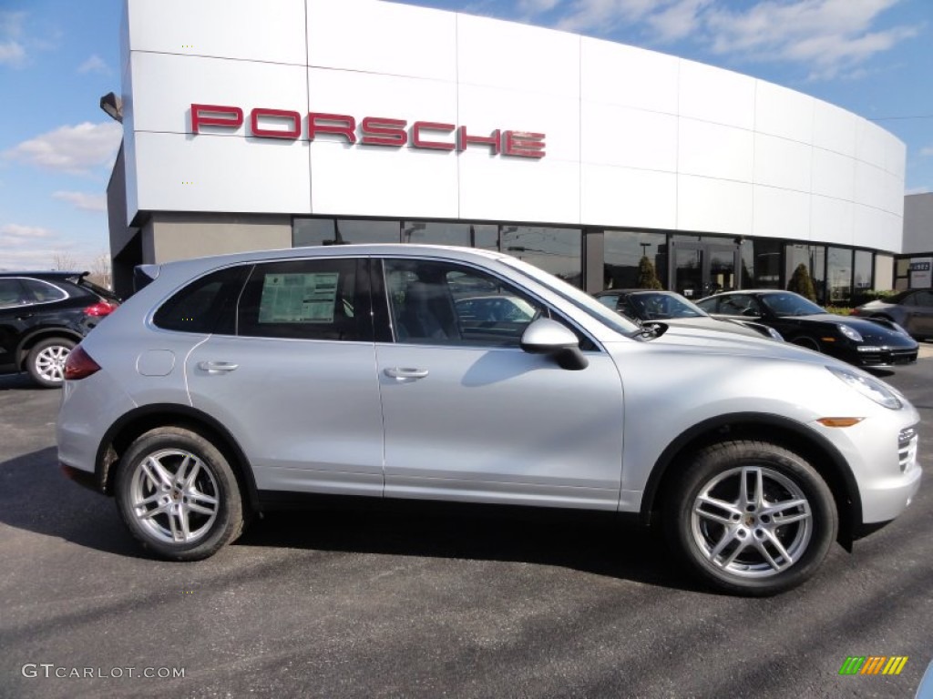 Classic Silver Metallic 2012 Porsche Cayenne Standard Cayenne Model Exterior Photo #60359193