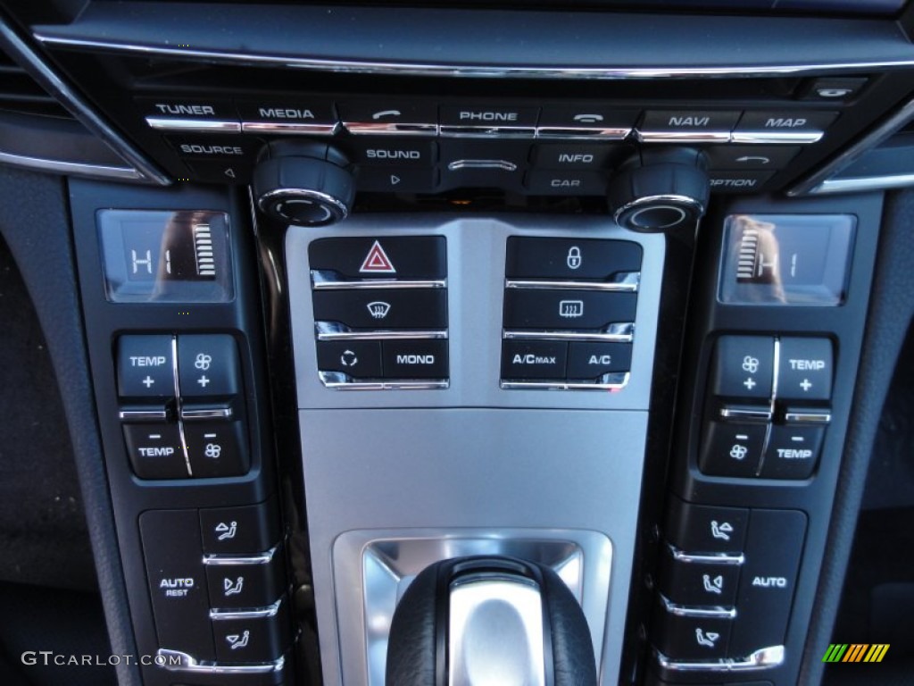 2012 Porsche Panamera 4 Controls Photo #60359919