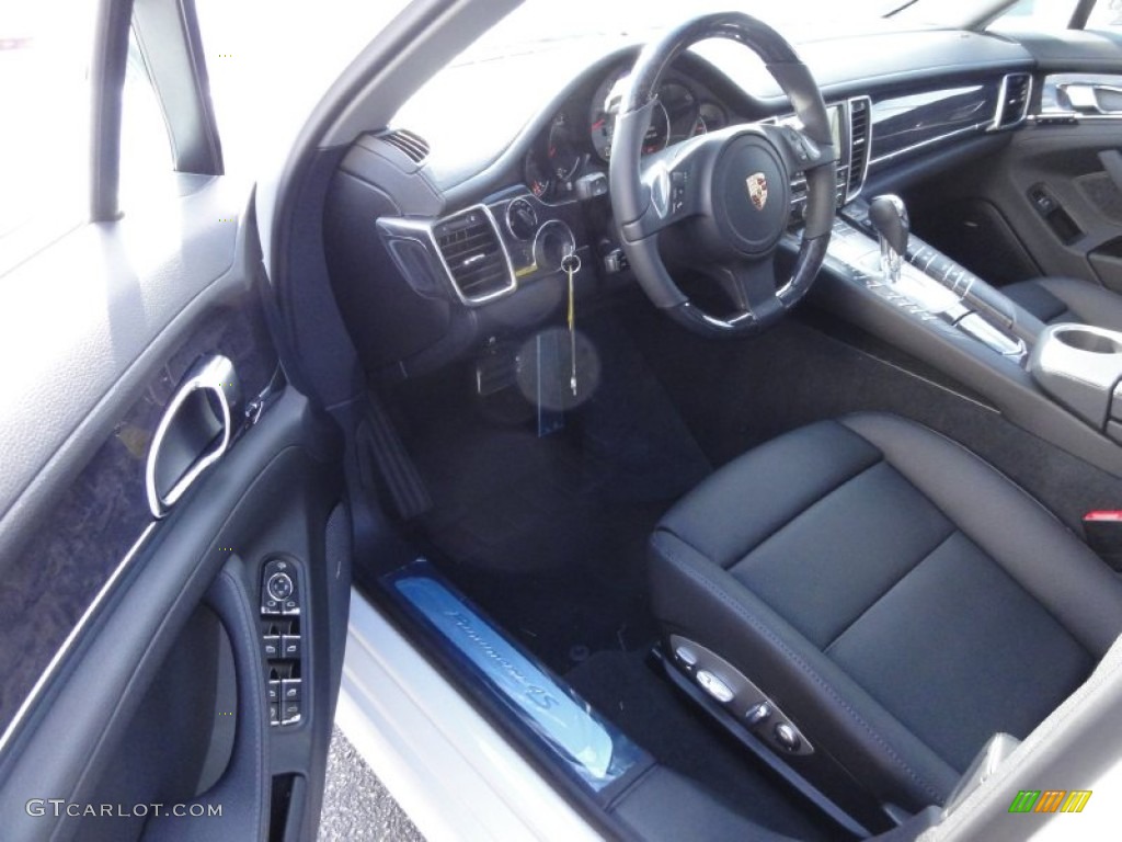 Black Interior 2012 Porsche Panamera 4S Photo #60360051