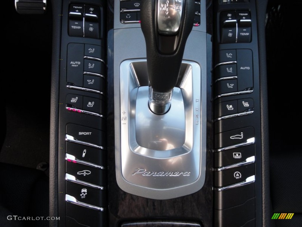 2012 Porsche Panamera 4S Controls Photo #60360345