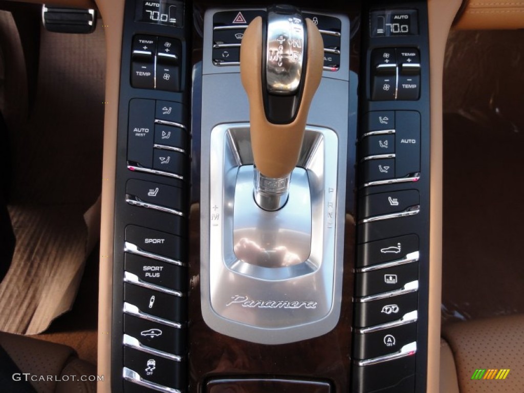 2012 Porsche Panamera Turbo Controls Photo #60361056