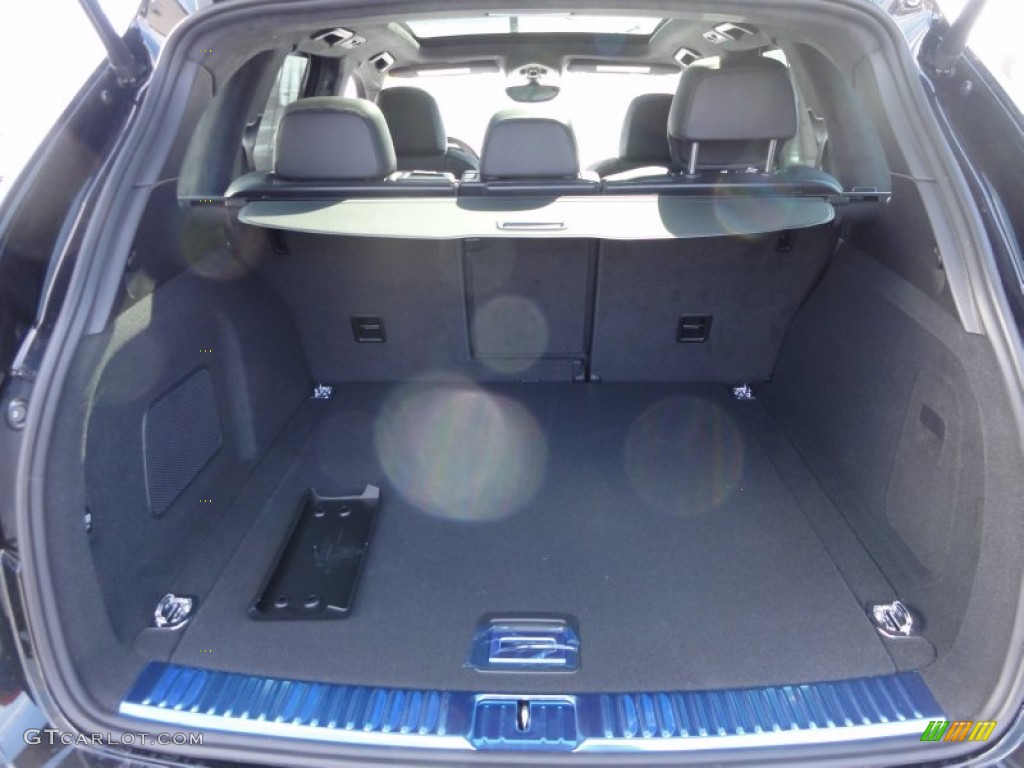 2012 Porsche Cayenne Turbo Trunk Photo #60361368