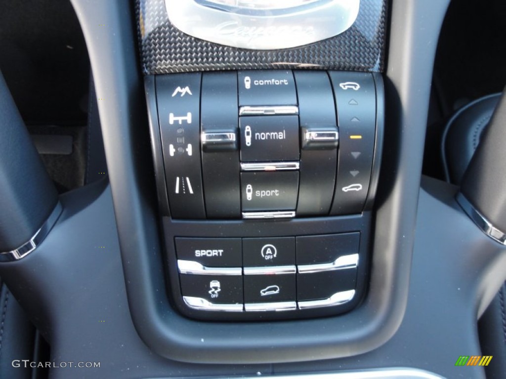 2012 Porsche Cayenne Turbo Controls Photo #60361443