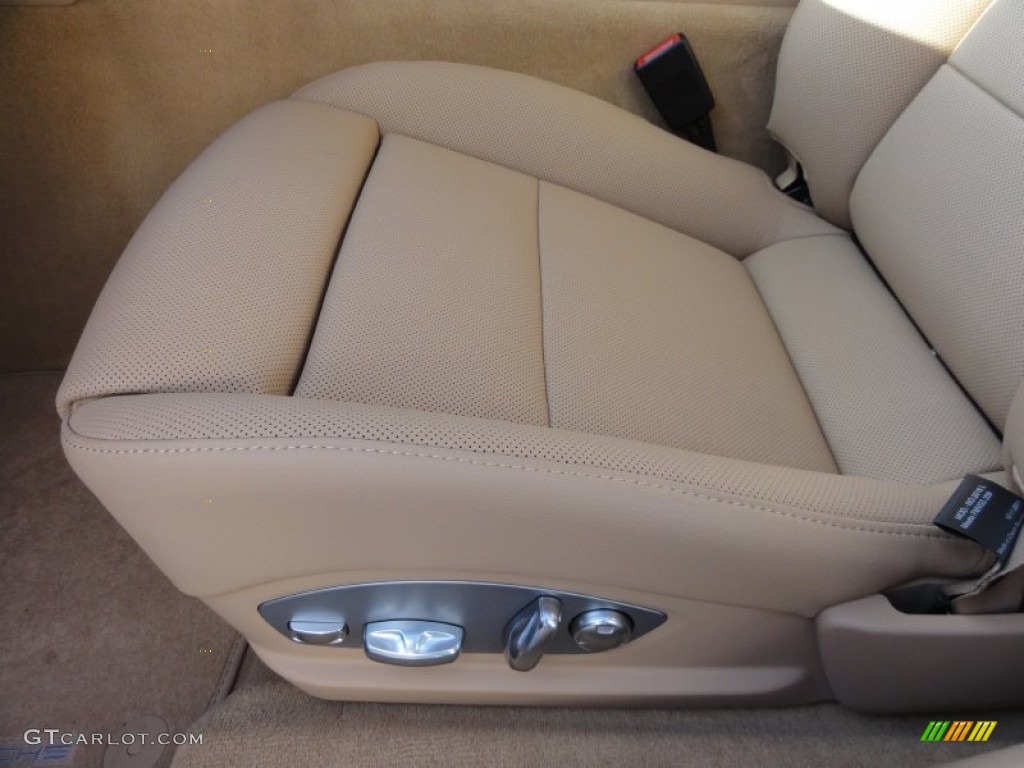 2012 Porsche Panamera 4S Front Seat Photo #60361647