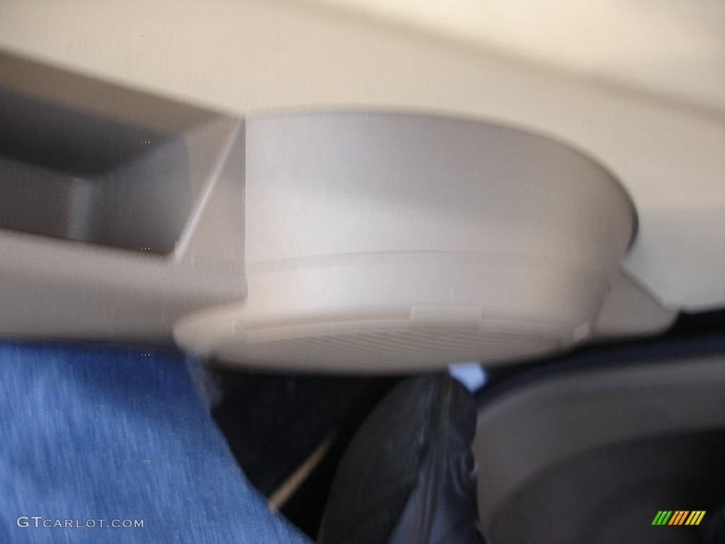 2011 Liberty Sport 4x4 - Natural Green Metallic / Pastel Pebble Beige photo #14