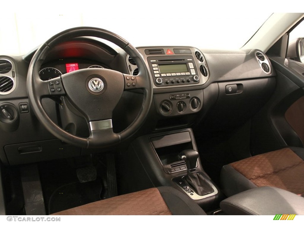 2009 Volkswagen Tiguan SE Urban Brown Dashboard Photo #60364622