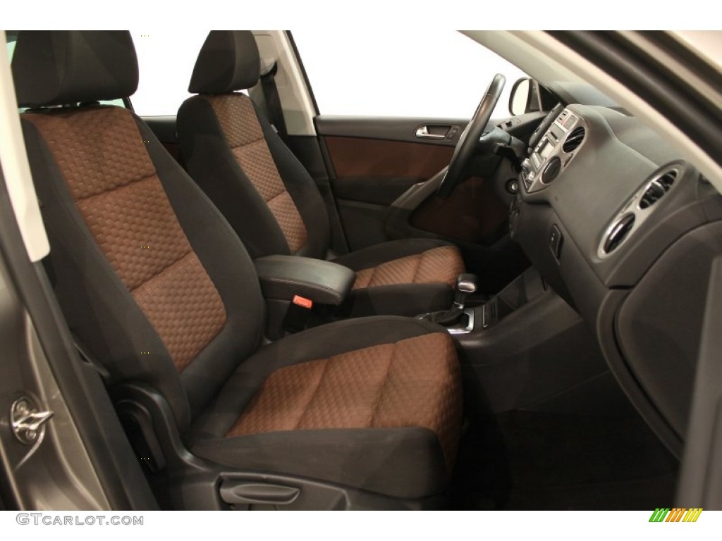 Urban Brown Interior 2009 Volkswagen Tiguan SE Photo #60364671