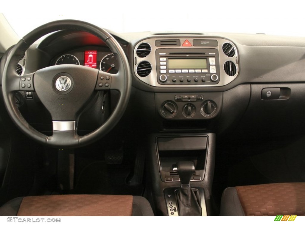 2009 Volkswagen Tiguan SE Urban Brown Dashboard Photo #60364695
