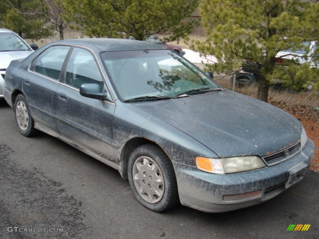 1996 Accord LX Sedan - Sage Green Metallic / Gray photo #3