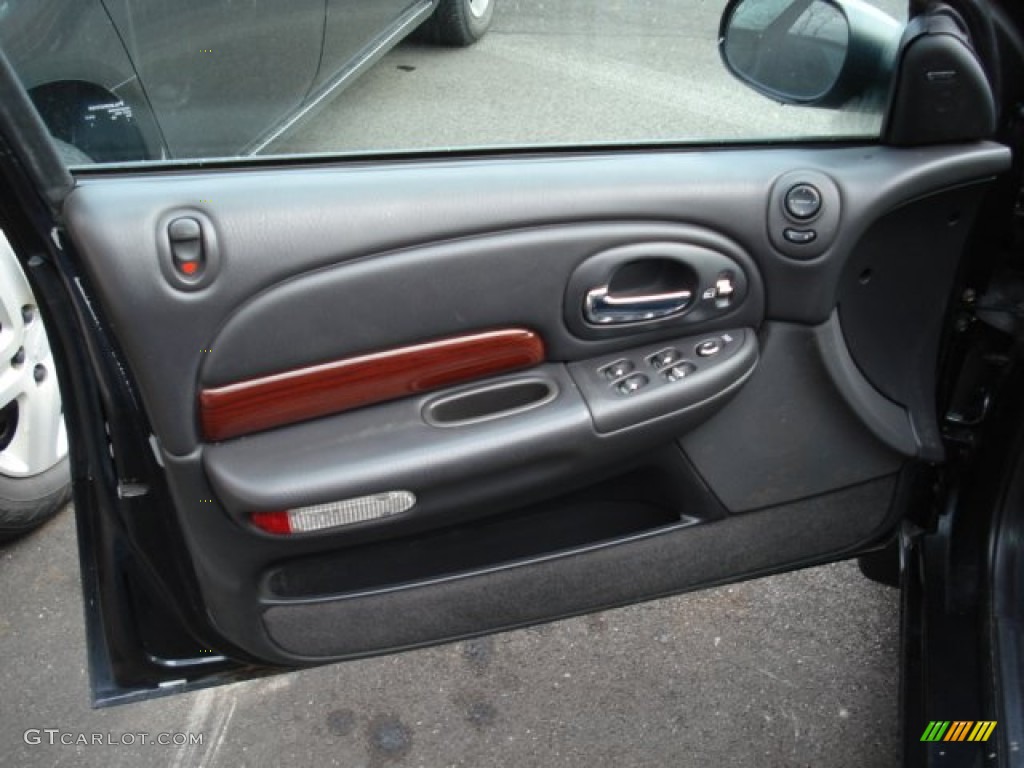 2000 Chrysler 300 M Sedan Agate Door Panel Photo #60366357
