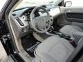 Black - Focus SE Sedan Photo No. 5
