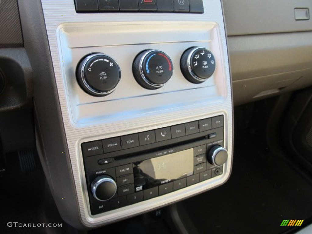 2009 Journey SXT AWD - Light Sandstone Metallic / Pastel Pebble Beige photo #18