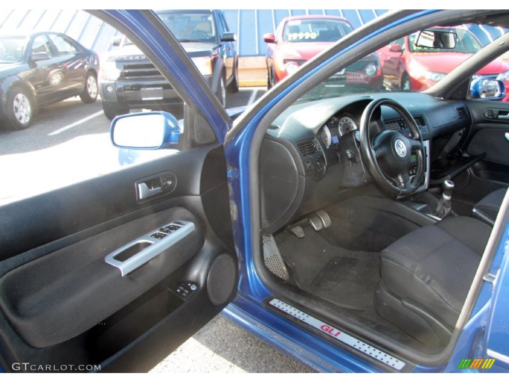 Black Interior 2004 Volkswagen Jetta GLI 1.8T Sedan Photo #60370857