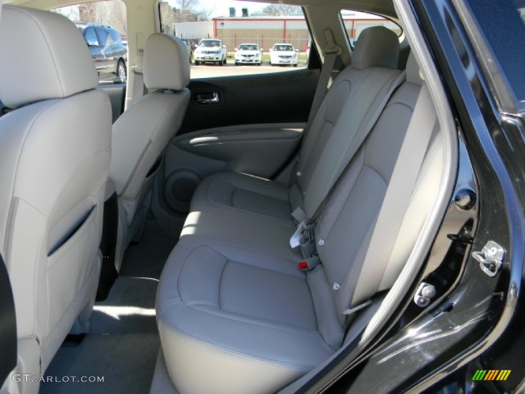 2011 Rogue SL - Wicked Black / Gray photo #7