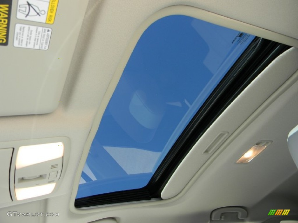 2011 Rogue SL - Wicked Black / Gray photo #12