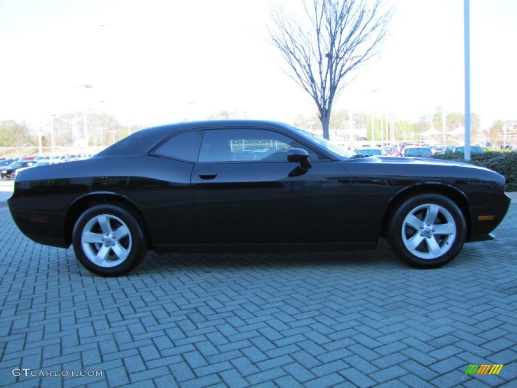 2011 Challenger SE - Brilliant Black Crystal Pearl / Dark Slate Gray photo #6