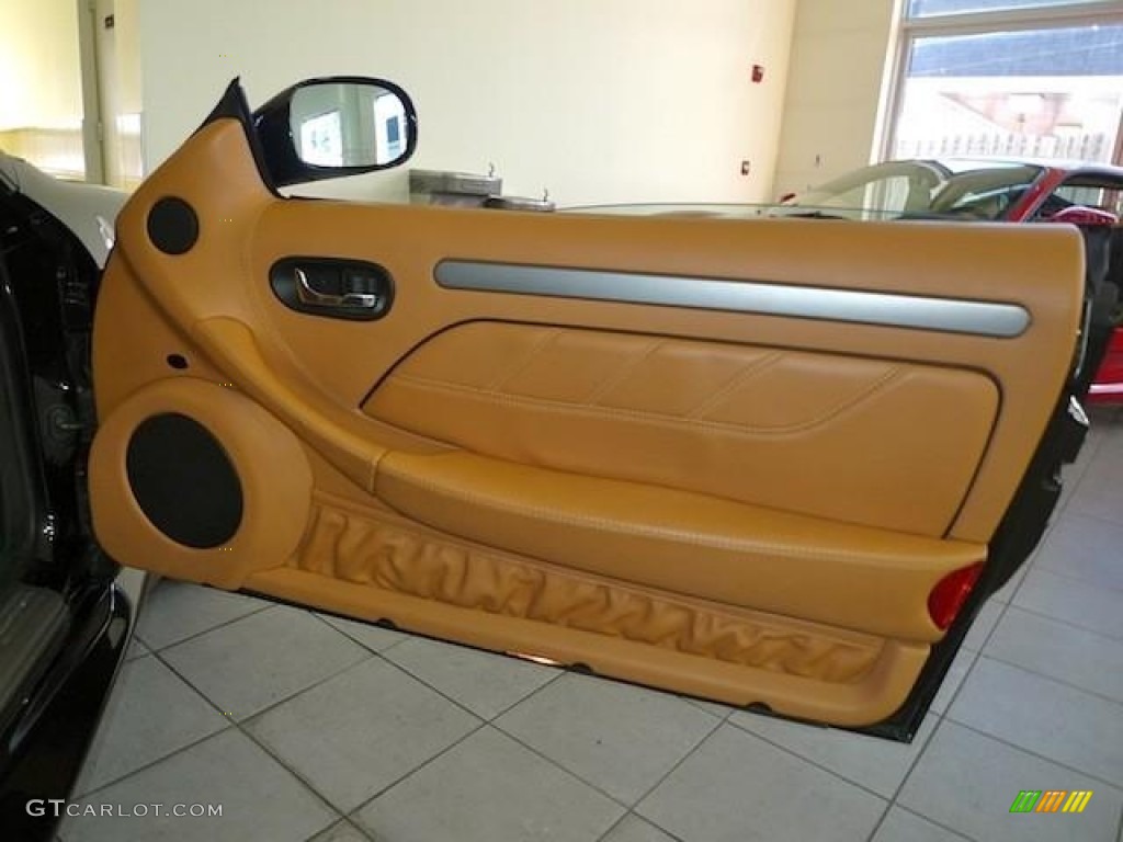 2006 Maserati GranSport Coupe Cuoio (Saddle) Door Panel Photo #60375594