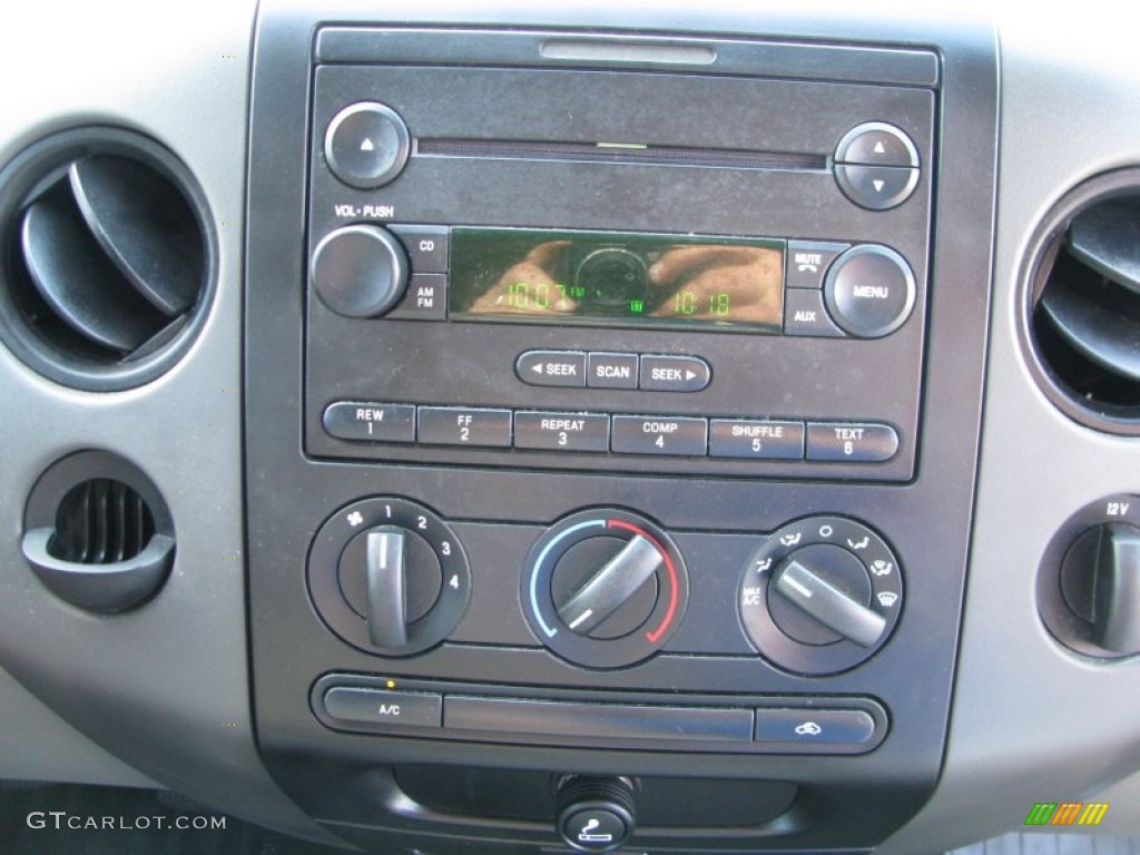 2006 Ford F150 XL SuperCab Audio System Photos