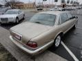 Topaz Metallic - XJ Vanden Plas Photo No. 5