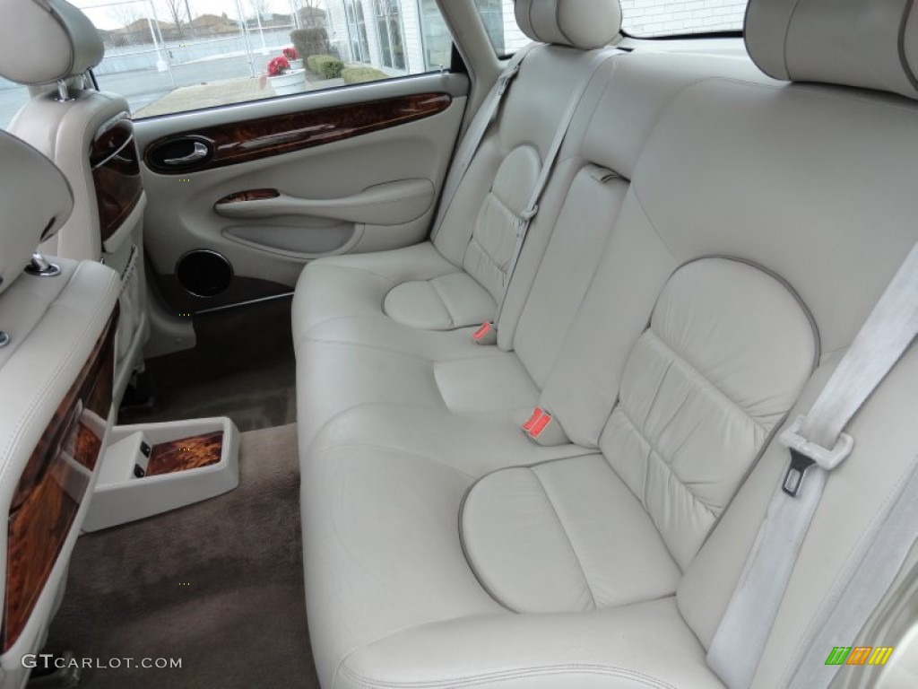 2001 Jaguar XJ Vanden Plas Rear Seat Photo #60381859