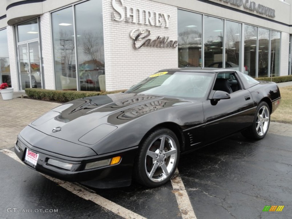 Black Chevrolet Corvette