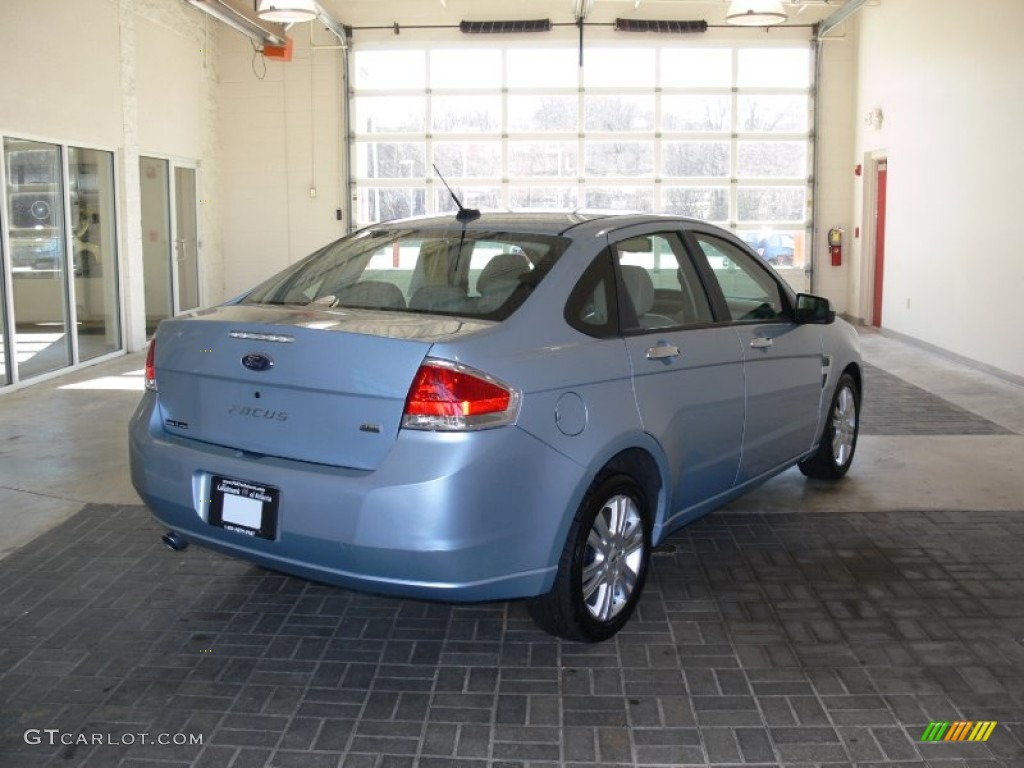 2009 Focus SEL Sedan - Light Ice Blue Metallic / Medium Stone photo #5
