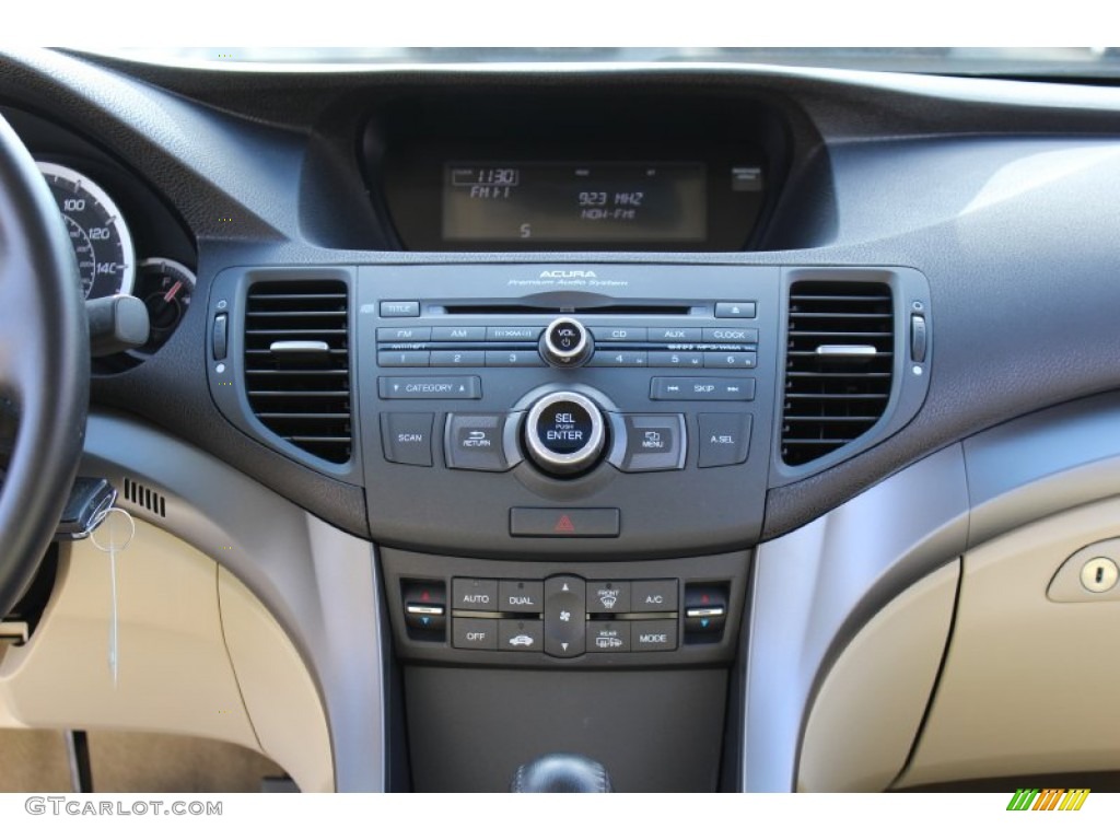 2010 Acura TSX Sedan Controls Photo #60388017
