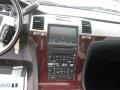 White Diamond - Escalade AWD Photo No. 9