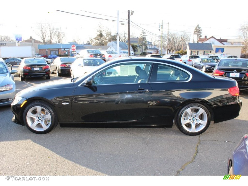 2011 3 Series 335i Coupe - Black Sapphire Metallic / Black photo #8