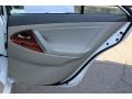 Super White - Camry XLE Photo No. 22