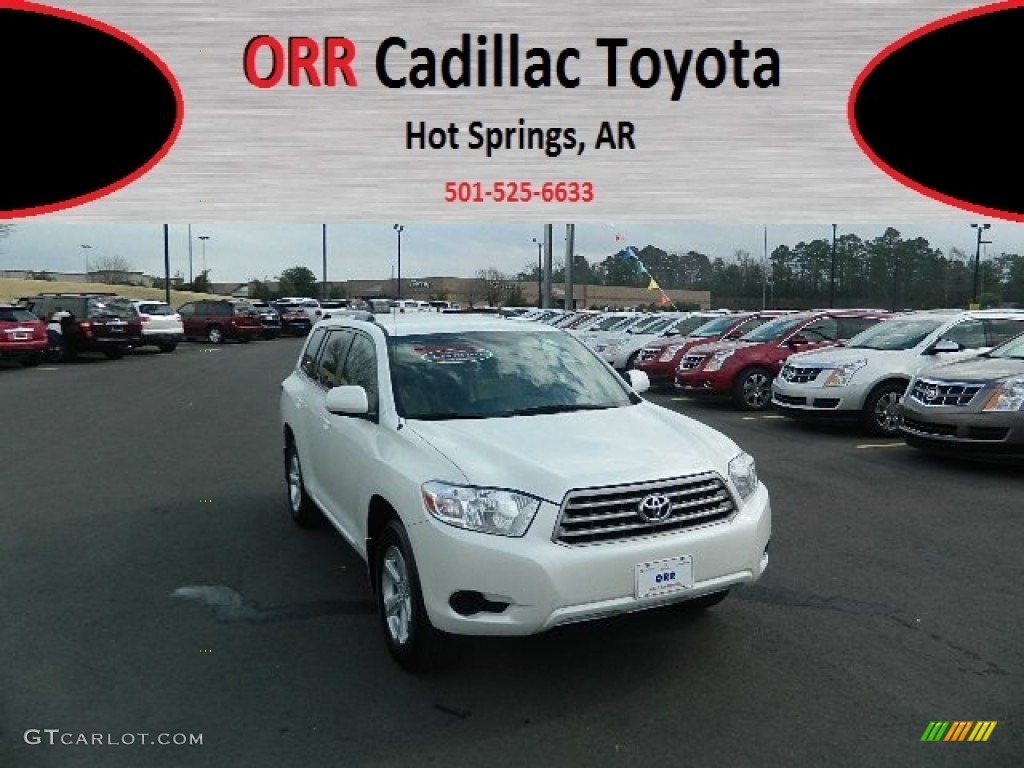 Blizzard White Pearl Toyota Highlander