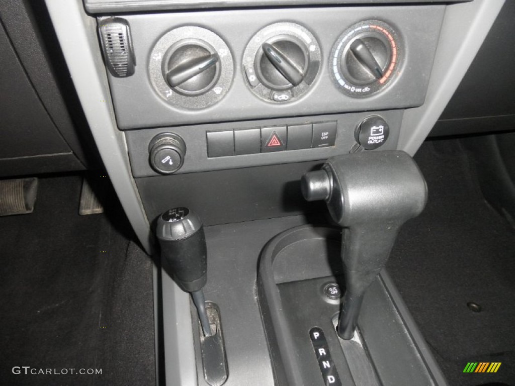 2008 Jeep Wrangler Unlimited X 4x4 4 Speed Automatic Transmission Photo #60400310
