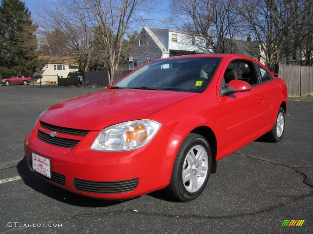 2005 Cobalt LS Coupe - Victory Red / Gray photo #2