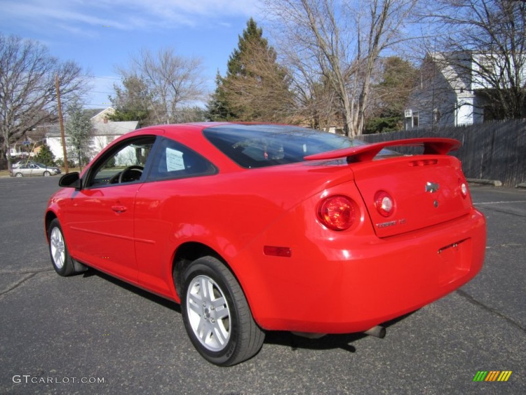 2005 Cobalt LS Coupe - Victory Red / Gray photo #5